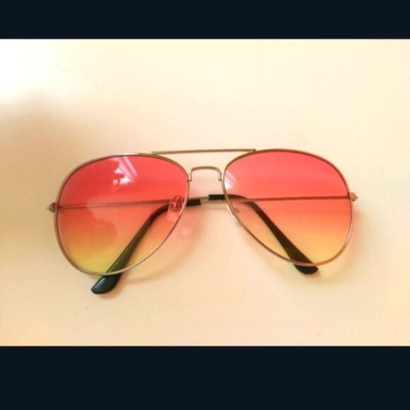 Pink UNISEX LUXURY AVIATOR SINGAPORE SUNGLASSES main image 4